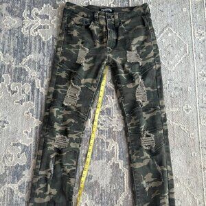 Platform New York Staff Men's Slim Fit Jeans - Size 30/30 - Cameo & Ripped